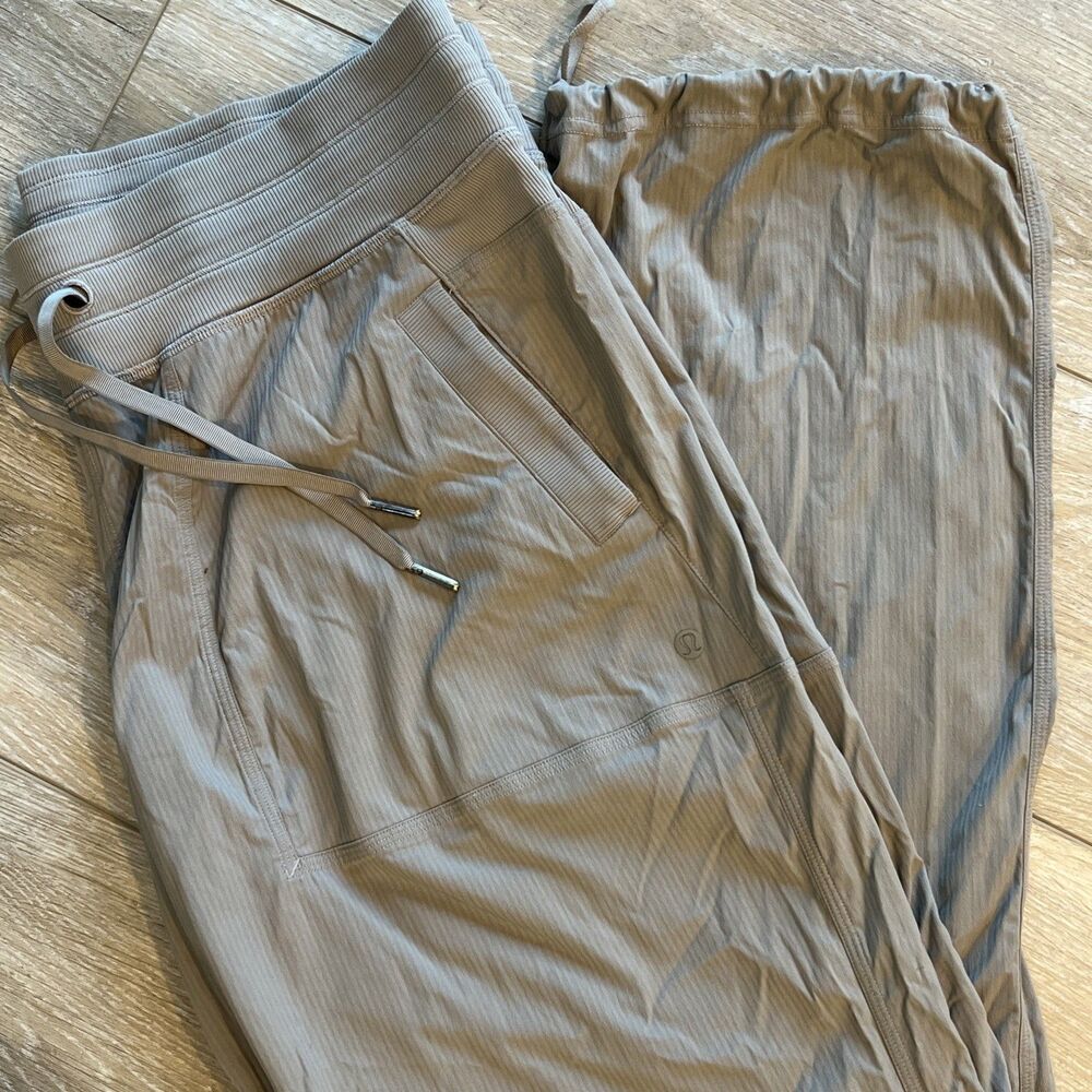 Lululemon Dance Studio Mid-Rise Pants Athleisure Streetwear Sz 14 Straight Baggy